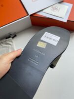 Suola elegante e di alta qualità di una scarpa ATELIER 22, nuova e artigianale.