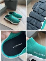 Décolleté Balenciaga teal con suola resistente, stile moderno e comfort high-fashion.
