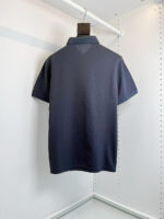 Maglietta polo navy classica da uomo, elegante e versatile, perfetta per ogni occasionale e formale.