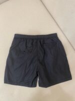 Shorts da uomo neri leggeri, comodi, traspiranti ideali per estate e relax.