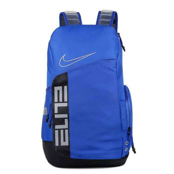 Zaino Nike Elite blu, sportivo e resistente, con scomparti, logo e dettagli riflettenti.