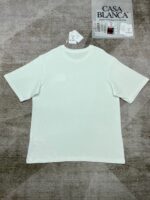 T-shirt bianca casual in cotone, logo CASA BLANCA, stile versatile e moderno.