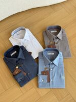 Set di camicie eleganti da uomo in diversi colori, perfette per ogni occasione.
