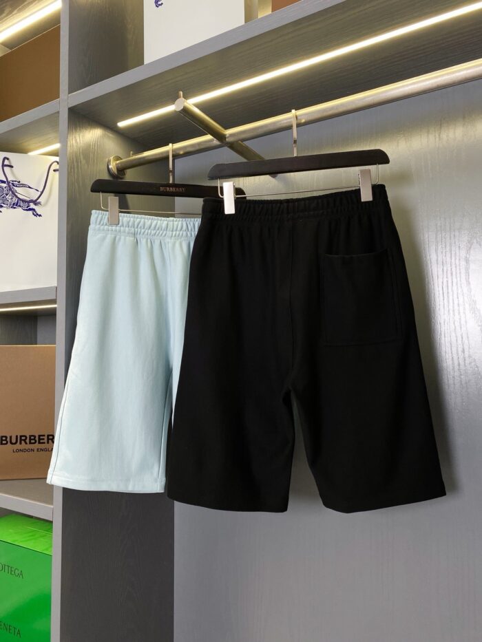 Famel set di pantaloncini estivi casual neri e azzurri su mensile elegante con luci a LED.