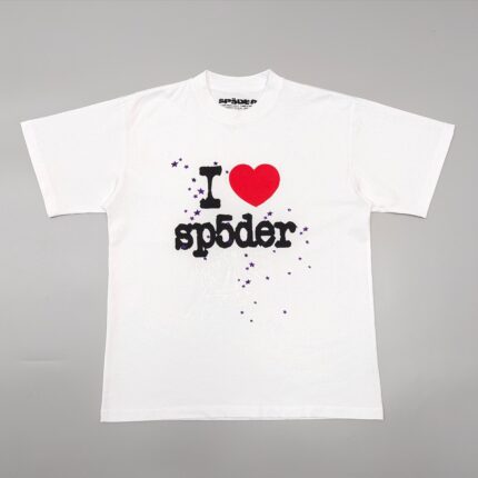 T-shirt bianco casual con grafica colorata I Love Sp5der e dettagli vivaci.