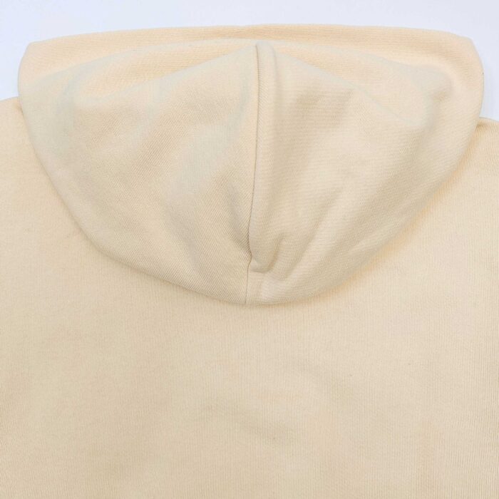 Felpa beige casual minimalista con cappuccio, morbida e versatile per uno stile semplice e confortevole.