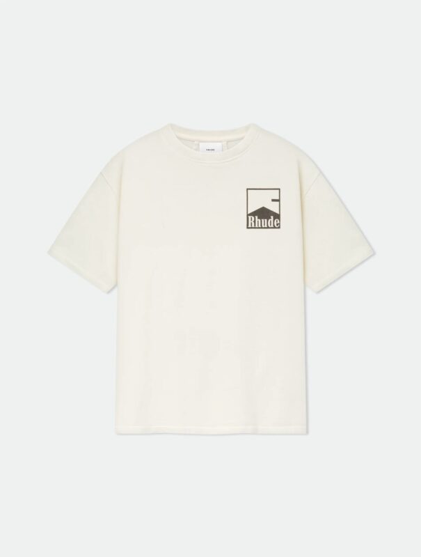 T-shirt crema minimalista con logo moderno e design semplice per uno stile sofisticato e casual.