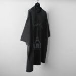 Felpa oversize con stampa Torre Eiffel e scritta PARIS, per uno stile streetwear urbano e casual.