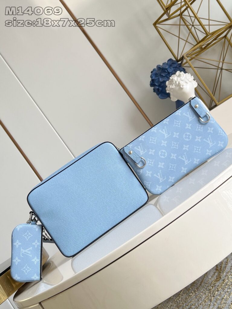 Elegantemente arricchita, collezione di borse blu di lusso per ogni stile e occasione.