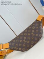Borsa Louis Vuitton Monogram Crescent in Canvas e Cuoio, elegante e compatta per ogni occasione