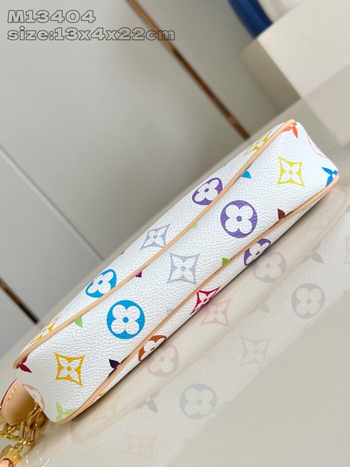 Custodia elegante in pelle sintetica con motivi floreali e stellati, ideale per scuola e ufficio.