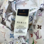Etichetta Louis Vuitton: attenzione alle istruzioni di lavaggio per mantenere il lusso e la qualità.