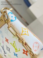 Borsa bianca di lusso con trama colorata, dettagli in oro e design moderno e elegante.