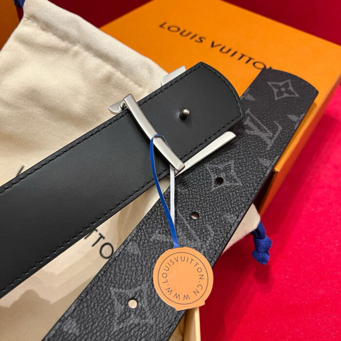 Cintura di lusso Louis Vuitton monogram nero con fibbia in metallo, confezione elegante e Dust Bag