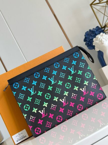 Pochette Louis Vuitton Monogramma Multicolore, stile elegante e vivace, perfetta per ogni occasione di lusso.