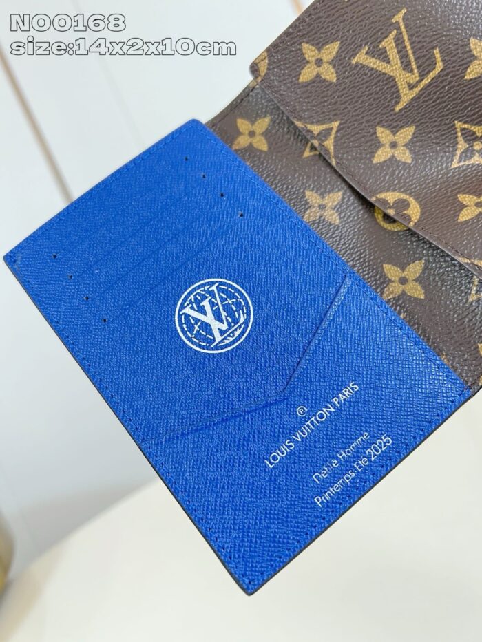 Portafoglio Louis Vuitton blu con monogramma elegante, dimensioni 14x2x10 cm, alta qualità.