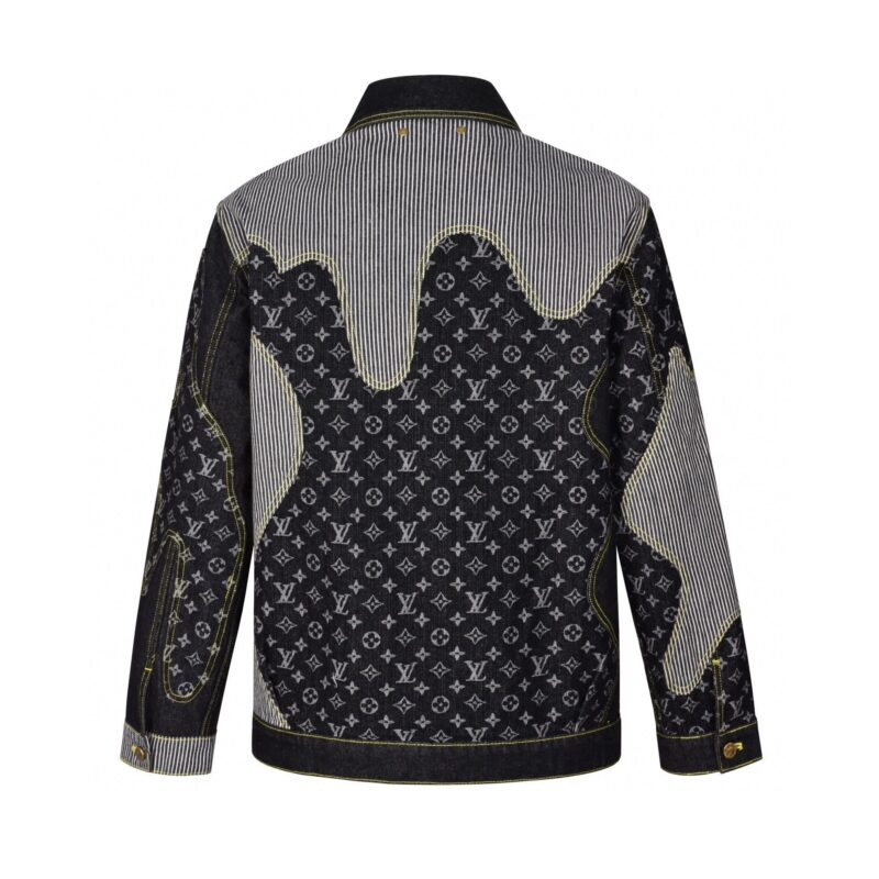 Giacca Louis Vuitton con monogramma e dettagli a righe, stile fashion contemporaneo e di lusso.