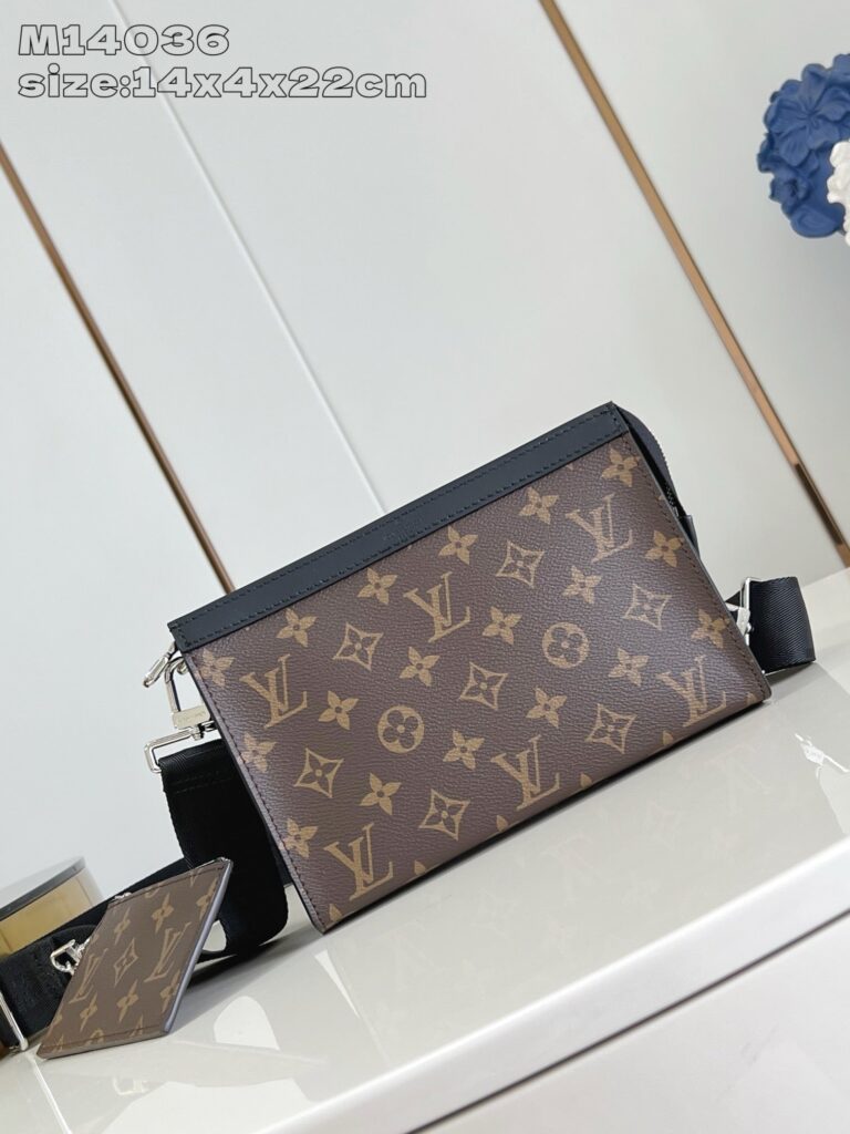 Elegante borsa monogram di lusso con tracolla removibile, perfetta per ogni occasione.