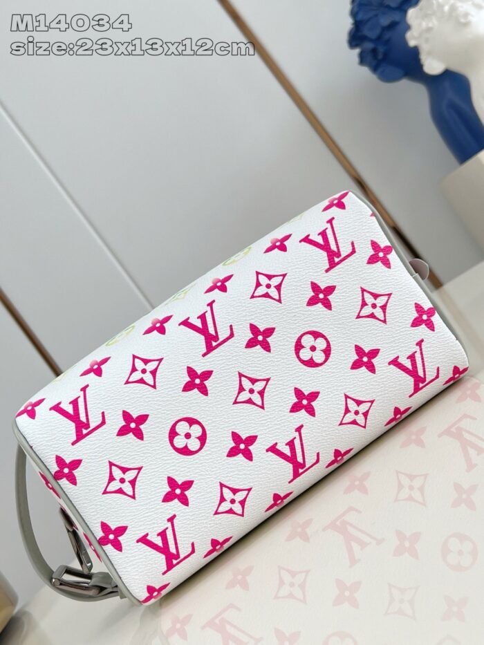 Borsa Louis Vuitton bianca con motivi rosa, stile elegante e moderno, dimensioni compatte.