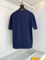 Camicia casual navy a manica corta, stile semplice ed elegante per ogni occasione.