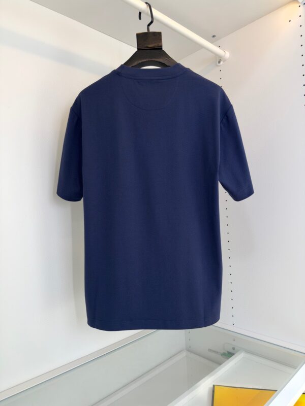 Camicia casual navy a manica corta, stile semplice ed elegante per ogni occasione.