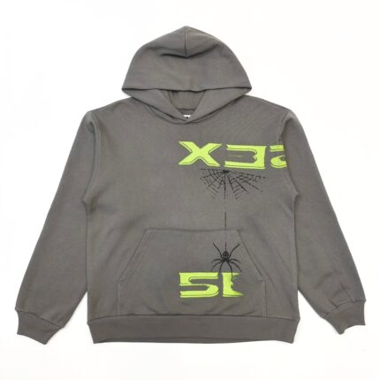 Felpa grigia con grafica spider e dettagli neon verde, stile streetwear casual e sporty.