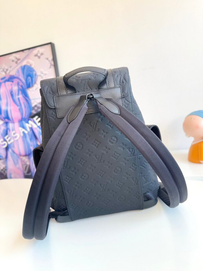 Zainetto in pelle nera elegante e di lusso, design moderno e sofisticato.