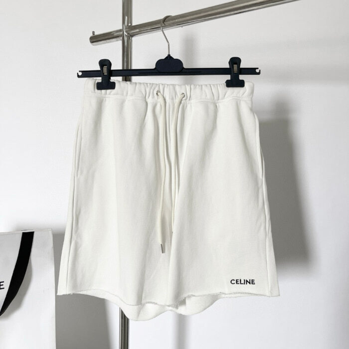 Shorts bianchi Celine donna in cotone, stile minimalista e versatile.