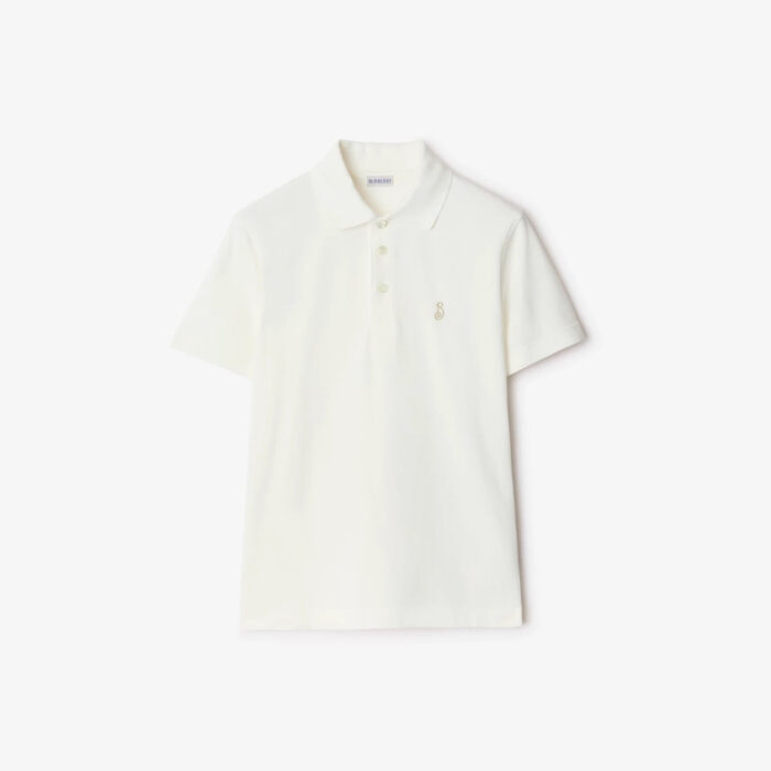 Maglietta polo bianca semplice, elegante e versatile per ogni occasione casual e formale.