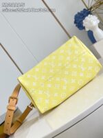 Borsa gialla di lusso con logo bianco e tracolla regolabile in pelle per ogni occasione.